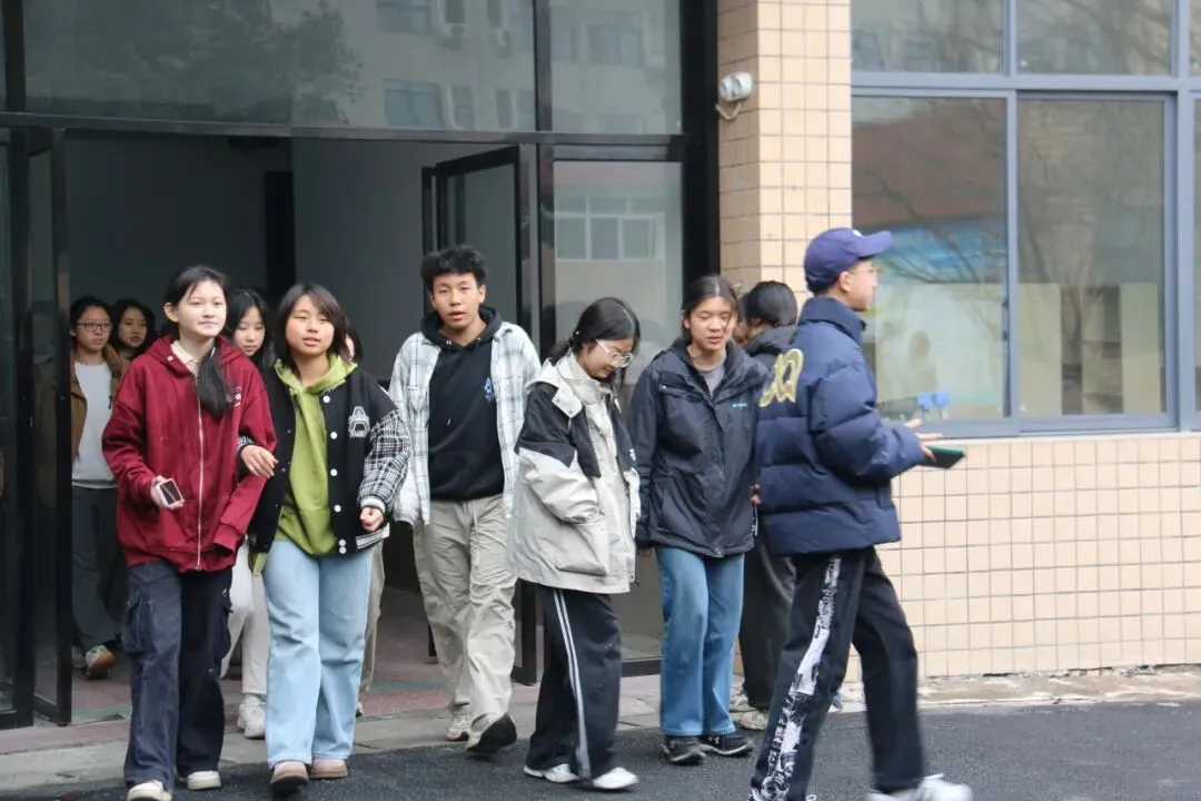 株洲市首届美术中考模拟考试圆满举行,近400名初三学子实战练兵! 第40张