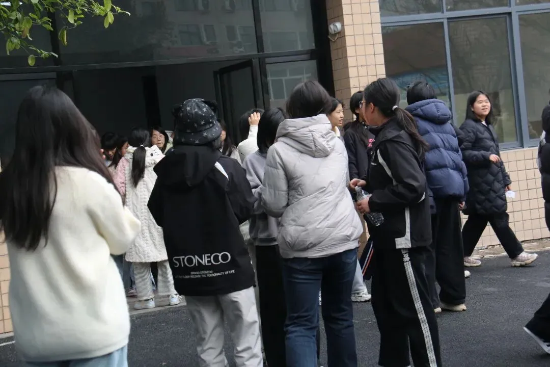 株洲市首届美术中考模拟考试圆满举行,近400名初三学子实战练兵! 第43张