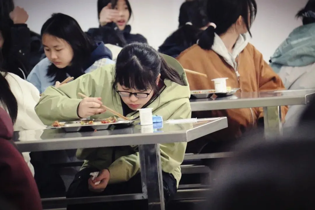 株洲市首届美术中考模拟考试圆满举行,近400名初三学子实战练兵! 第50张