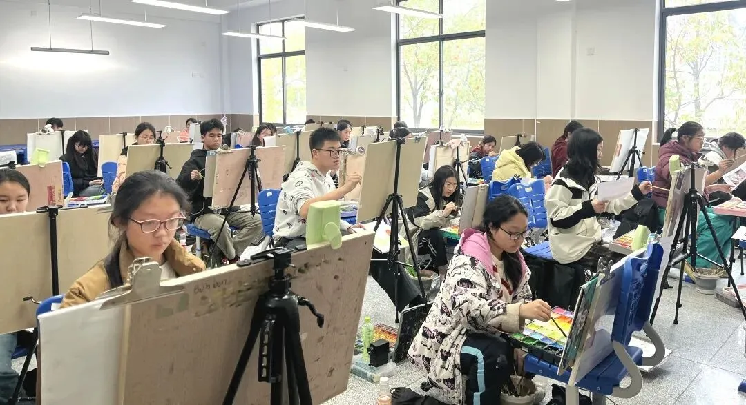 株洲市首届美术中考模拟考试圆满举行,近400名初三学子实战练兵! 第51张