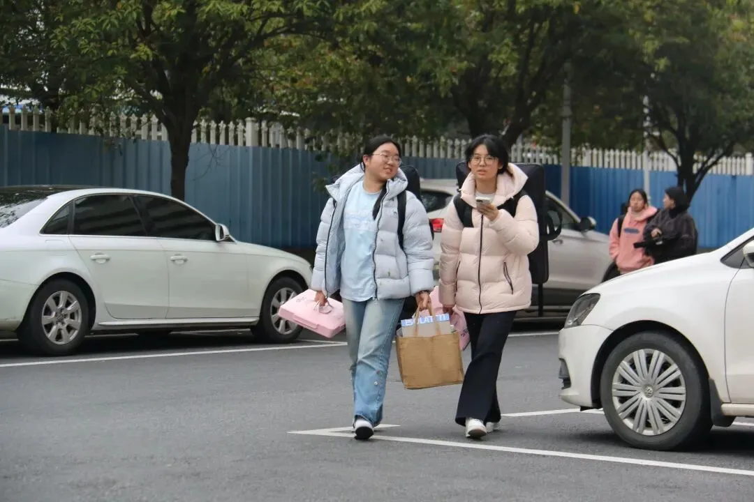 株洲市首届美术中考模拟考试圆满举行,近400名初三学子实战练兵! 第63张