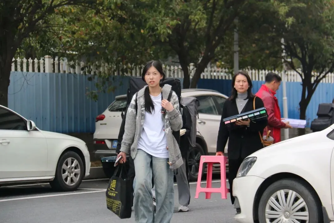 株洲市首届美术中考模拟考试圆满举行,近400名初三学子实战练兵! 第66张