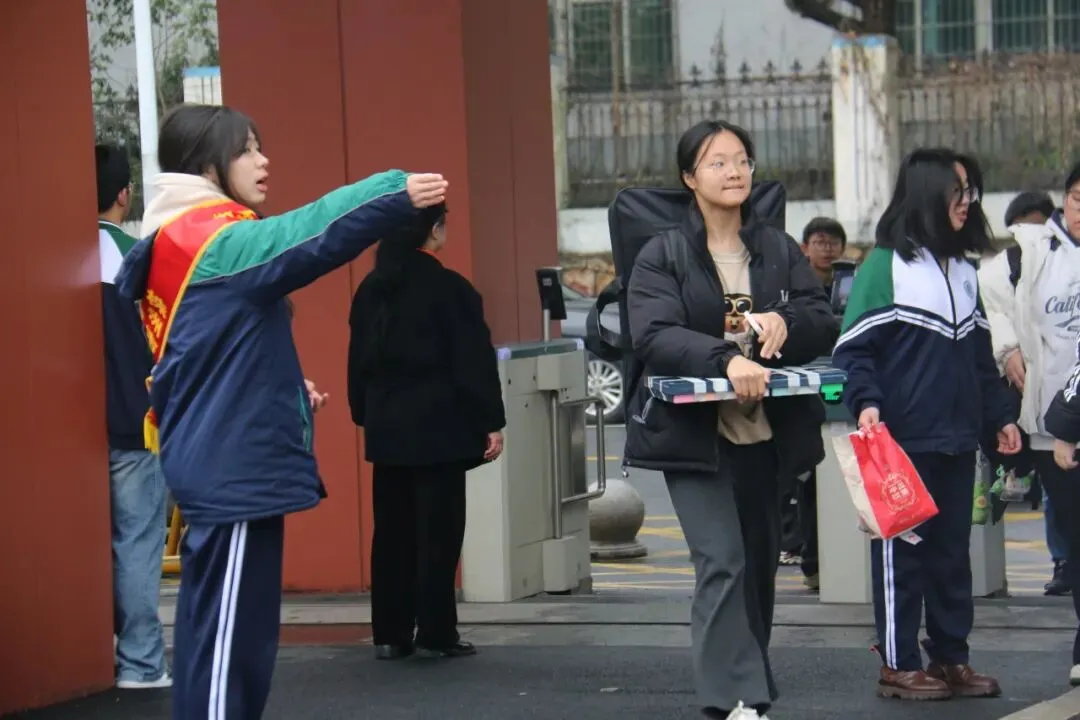 株洲市首届美术中考模拟考试圆满举行,近400名初三学子实战练兵! 第71张