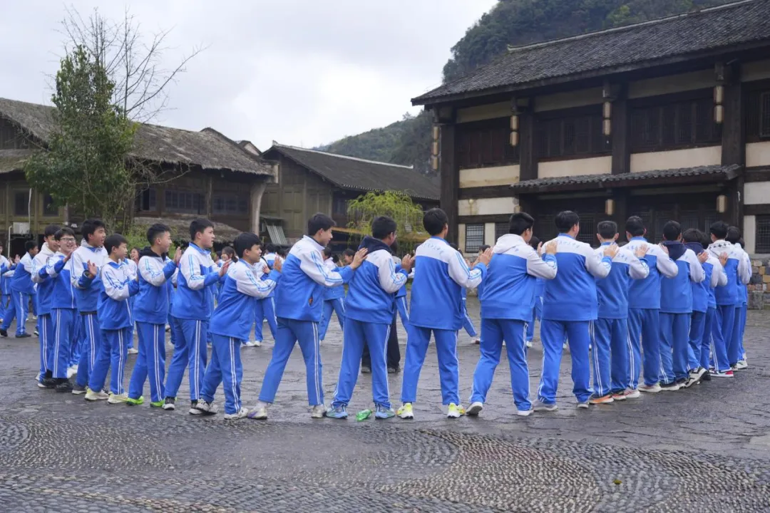 中考真题!2017-2025年中考(全科)语文、英语、数学试卷真题及答案汇总下载!3.24 第17张