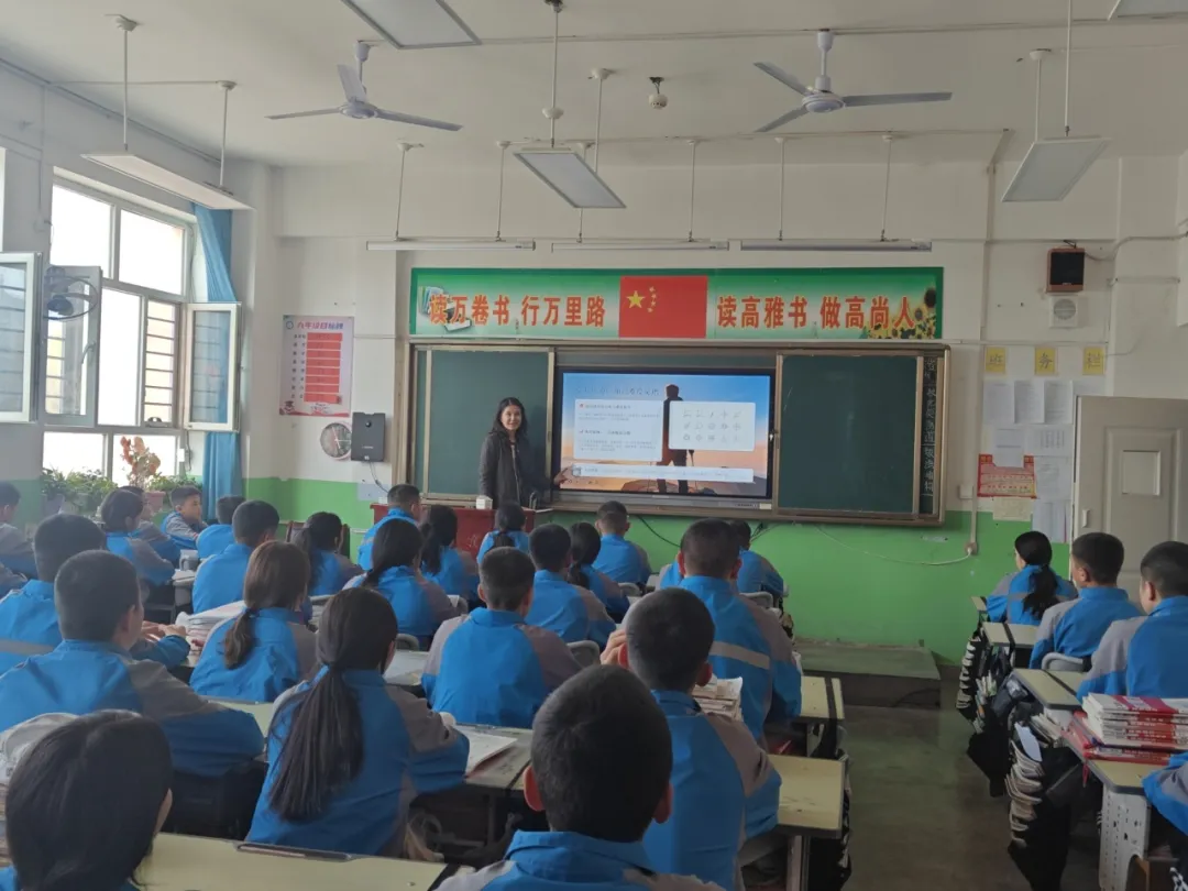 以坚持之力,赴中考之约——九年级开展“相信坚持的力量”主题班会示范课活动 第1张