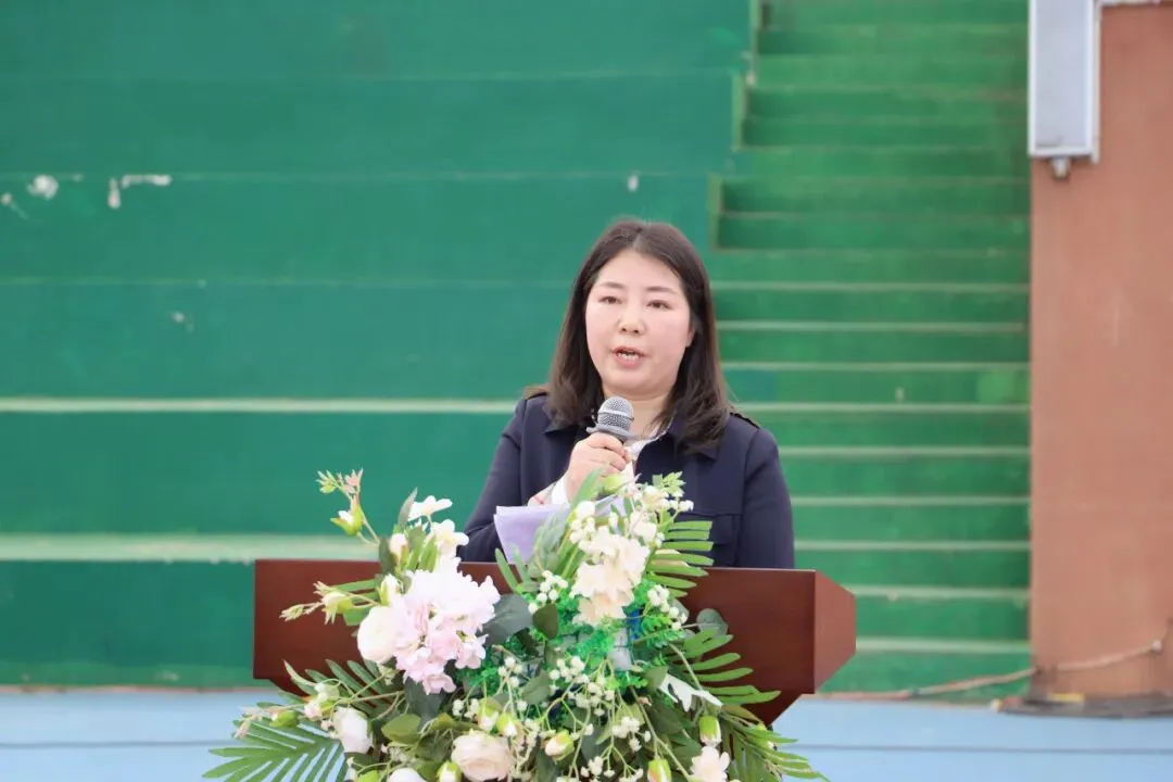 “点燃激情·赢在中考”冲刺中考誓师大会 第14张