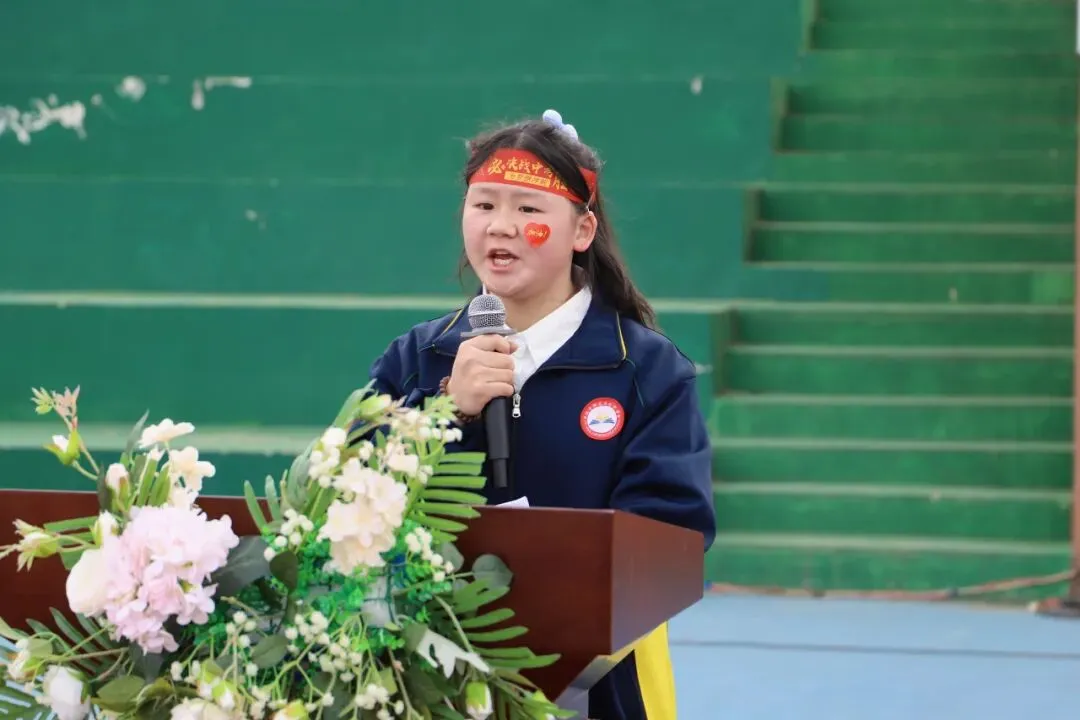 “点燃激情·赢在中考”冲刺中考誓师大会 第16张