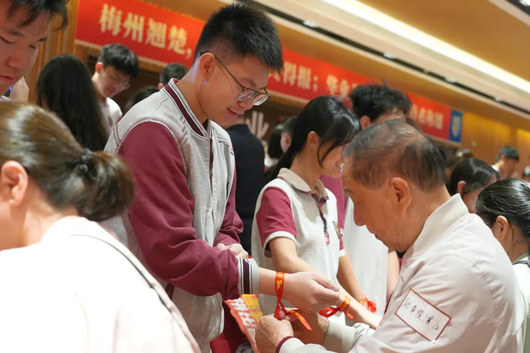 华业2026届中考誓师丨竞逐百日,誓登巅峰 第8张