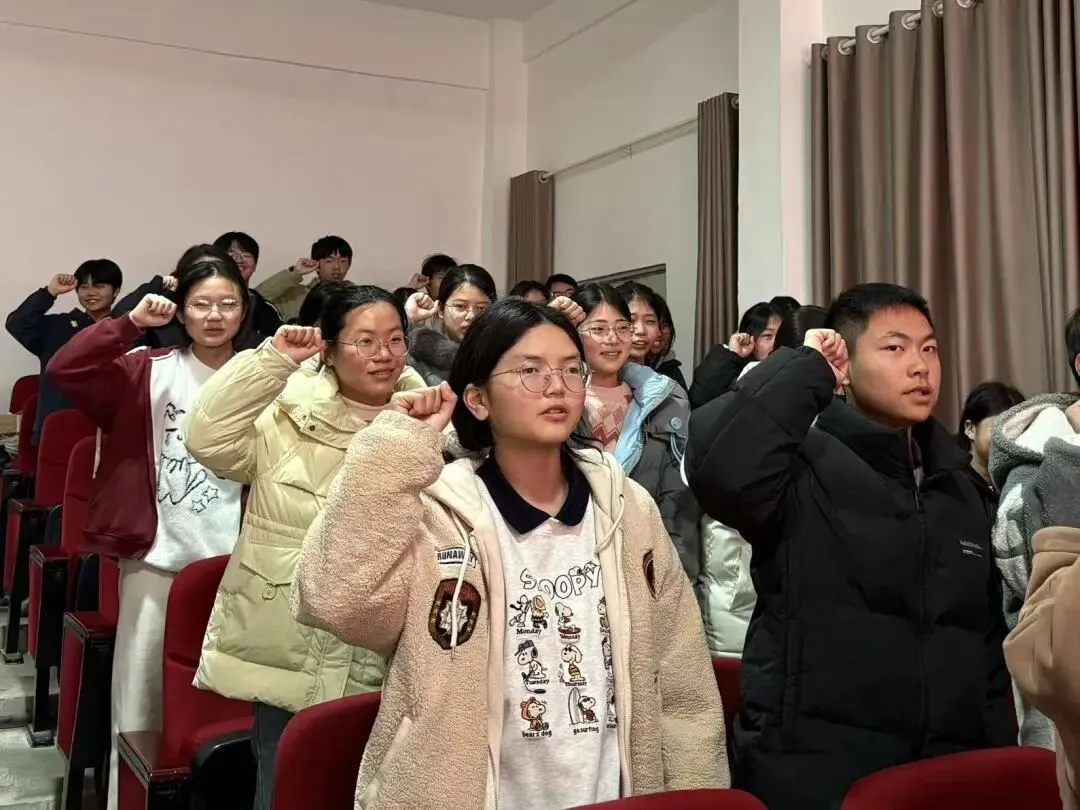 燃情逐梦,冲刺中考——东乡区詹圩镇中小学召开2026届初三学子动员大会 第12张