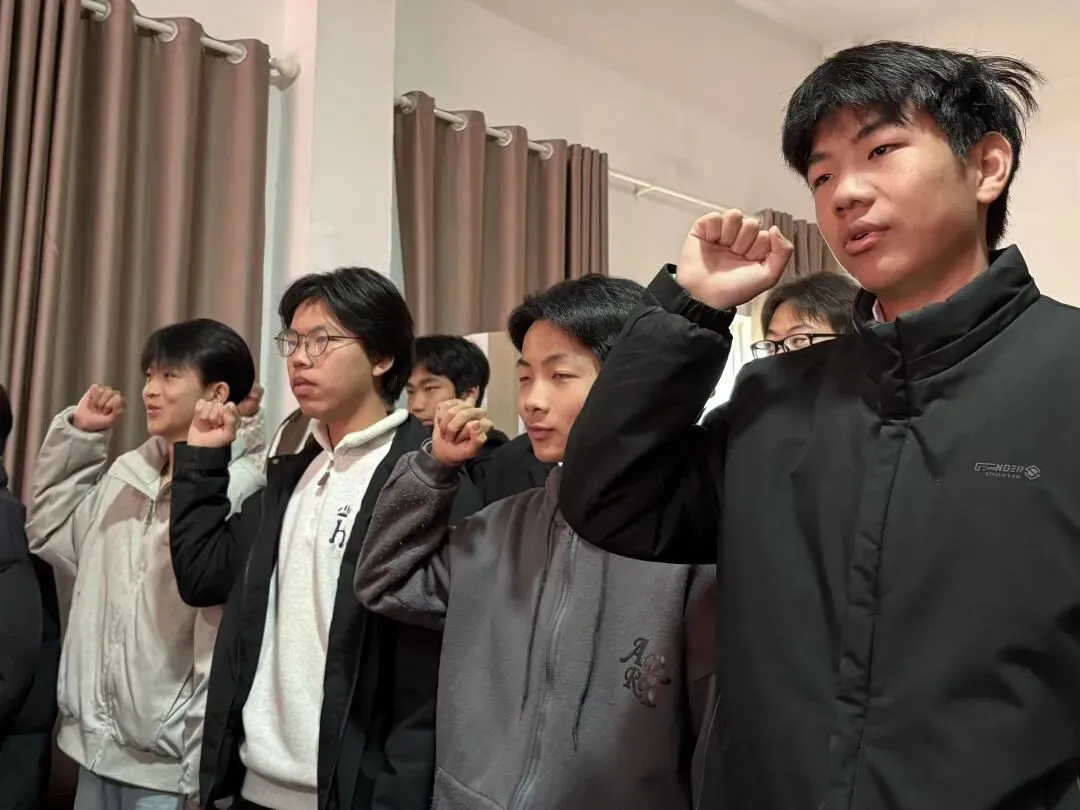 燃情逐梦,冲刺中考——东乡区詹圩镇中小学召开2026届初三学子动员大会 第13张