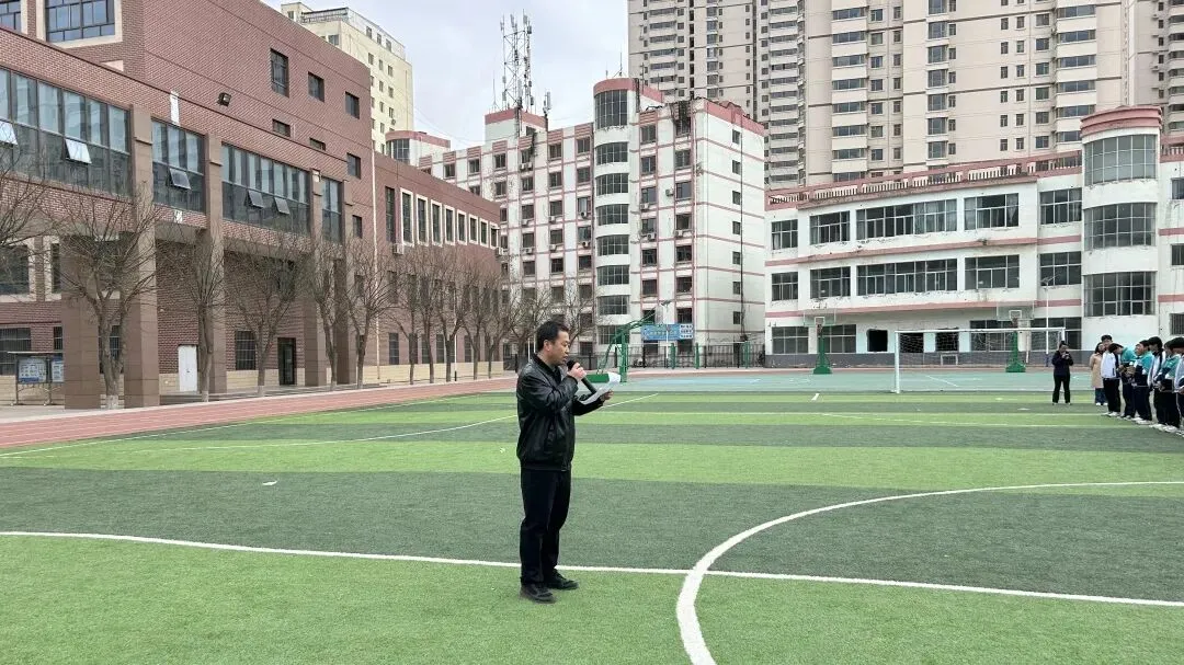 盲盒传情,助力中考——我校举行八、九年级中考祝福活动 第35张