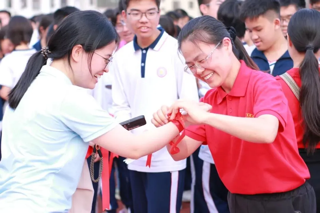 百日冲刺 决胜中考 踔厉奋发 勇毅前行——中山市东凤中学举行2026年百日誓师大会 第17张