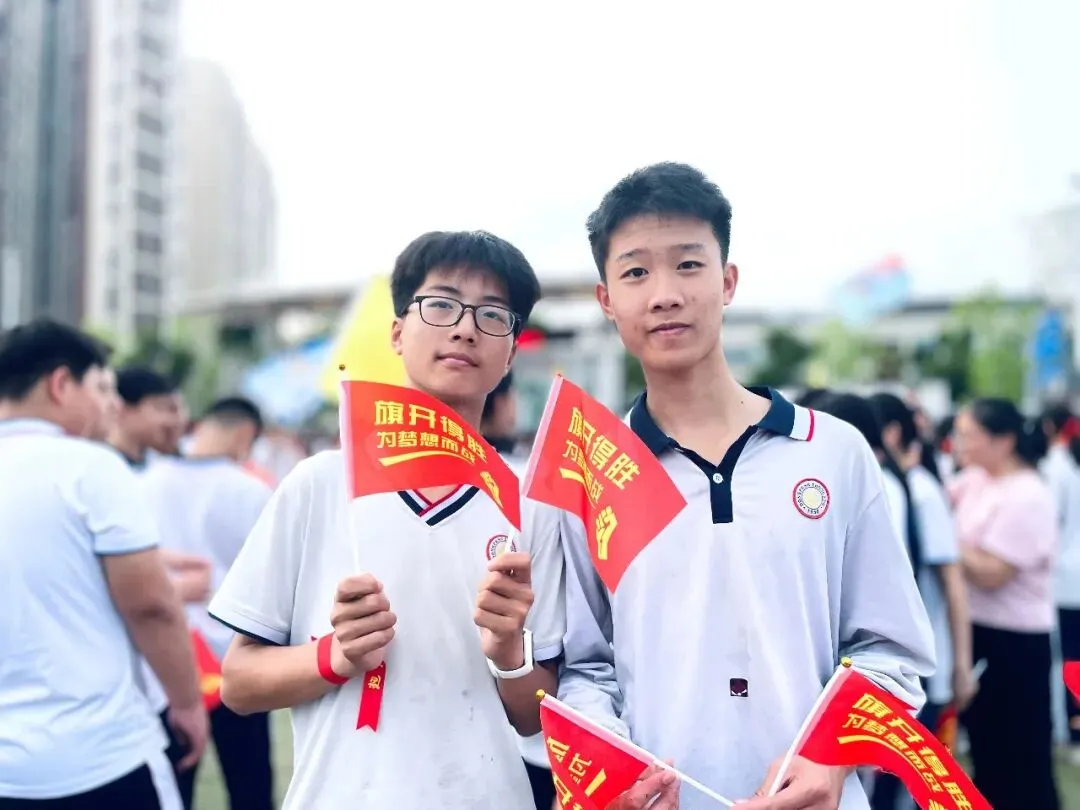 百日冲刺 决胜中考 踔厉奋发 勇毅前行——中山市东凤中学举行2026年百日誓师大会 第28张