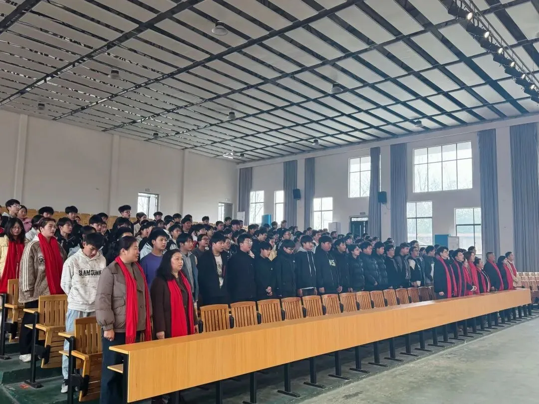 不负江南好春光 且以壮志赴中考 ——临湘市江南中学中考誓师大会纪实 第3张