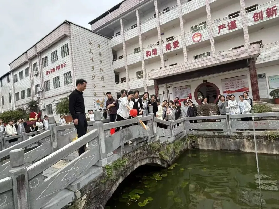 百日誓师燃壮志,决胜中考赴荣光——仁居中学2026届中考百日誓师大会圆满举行 第9张