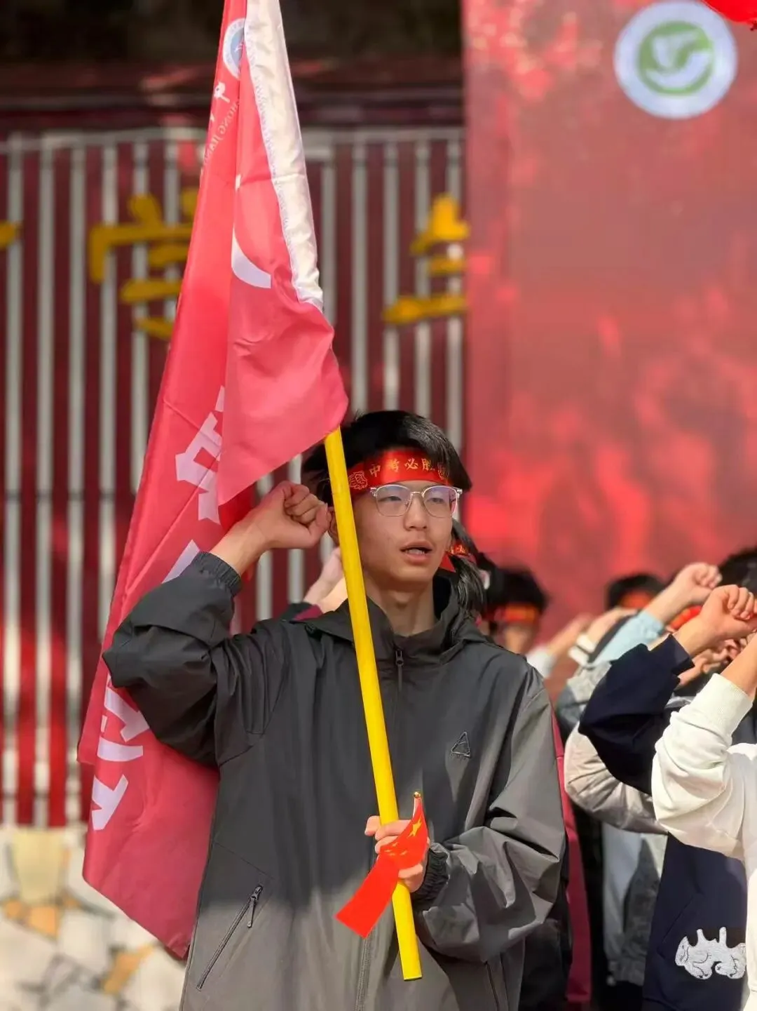 誓师砺剑逐梦行,玉兴少年耀中考 ——中江县玉兴镇初级中学校2026年誓师大会 第15张