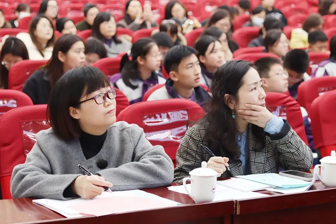 研思共进备中考 聚力提质启新程——2026年湘潭市区大中小一体化联合教研暨雨湖区研讨会在九华江声中学开启 第21张