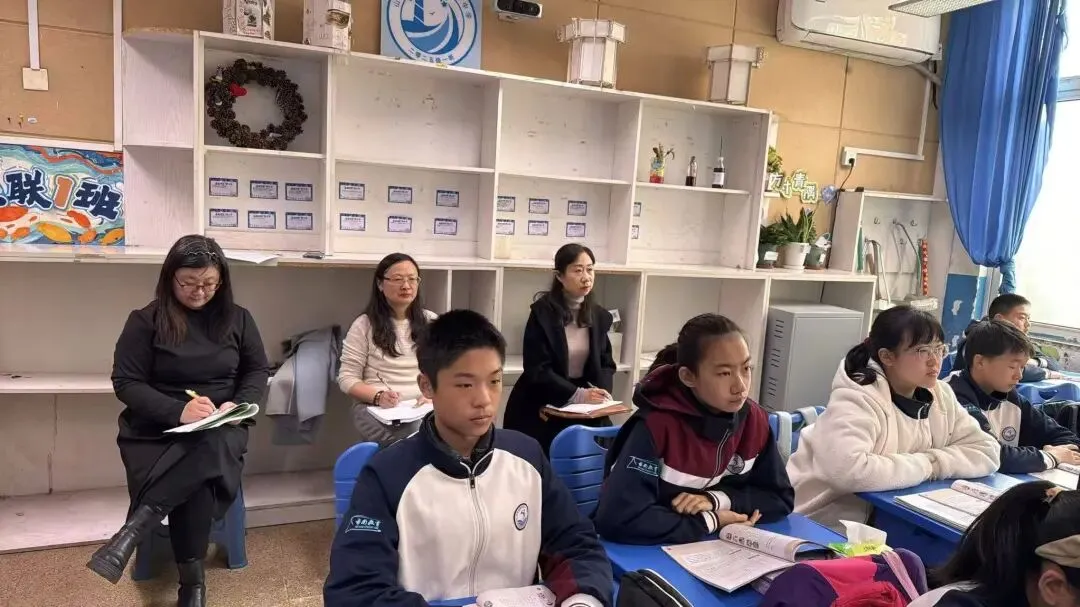 精准把脉中考备考 全面引领质量提升——市南区教育研究中心深入学校开展专项调研 第12张