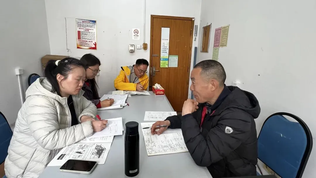 精准把脉中考备考 全面引领质量提升——市南区教育研究中心深入学校开展专项调研 第21张