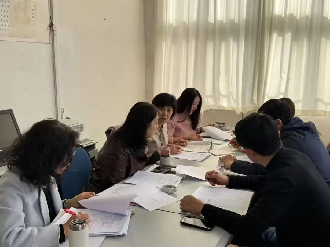 精准把脉中考备考 全面引领质量提升——市南区教育研究中心深入学校开展专项调研 第22张