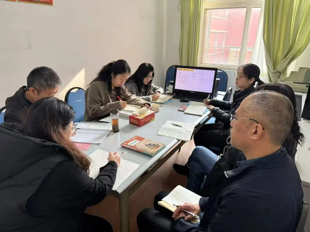 精准把脉中考备考 全面引领质量提升——市南区教育研究中心深入学校开展专项调研 第25张