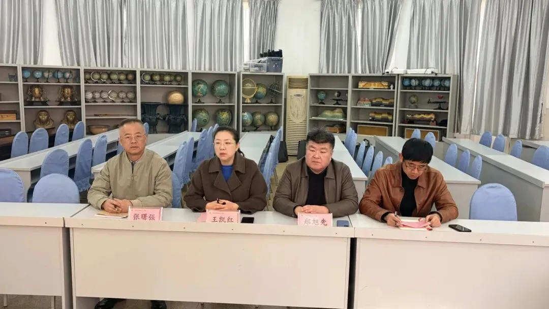 精准把脉中考备考 全面引领质量提升——市南区教育研究中心深入学校开展专项调研 第33张