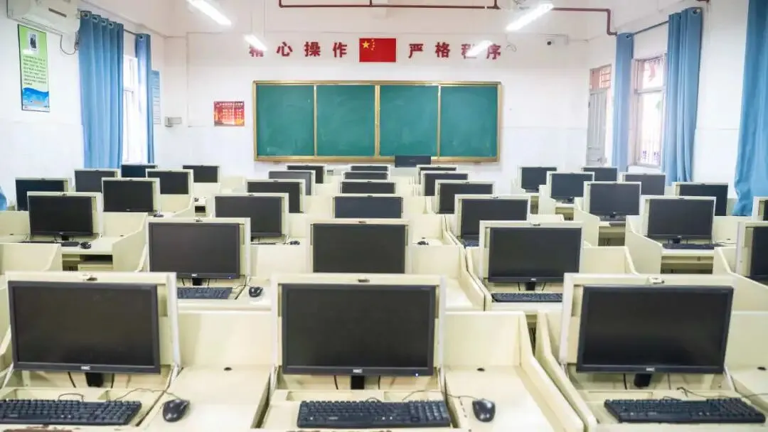 【祥盛文化•新蓝天】决战中考,为中考而战—— 新蓝天学校2026年百日冲刺誓师大会圆满举行 第84张