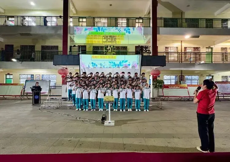 万泉中学举办2026年生地中考励志大会 第11张