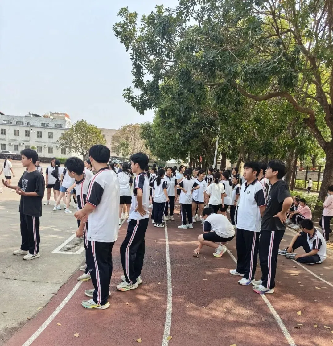 模拟砺精兵,体考创佳绩——内湖中学九年级体育模拟考试圆满落幕 第10张