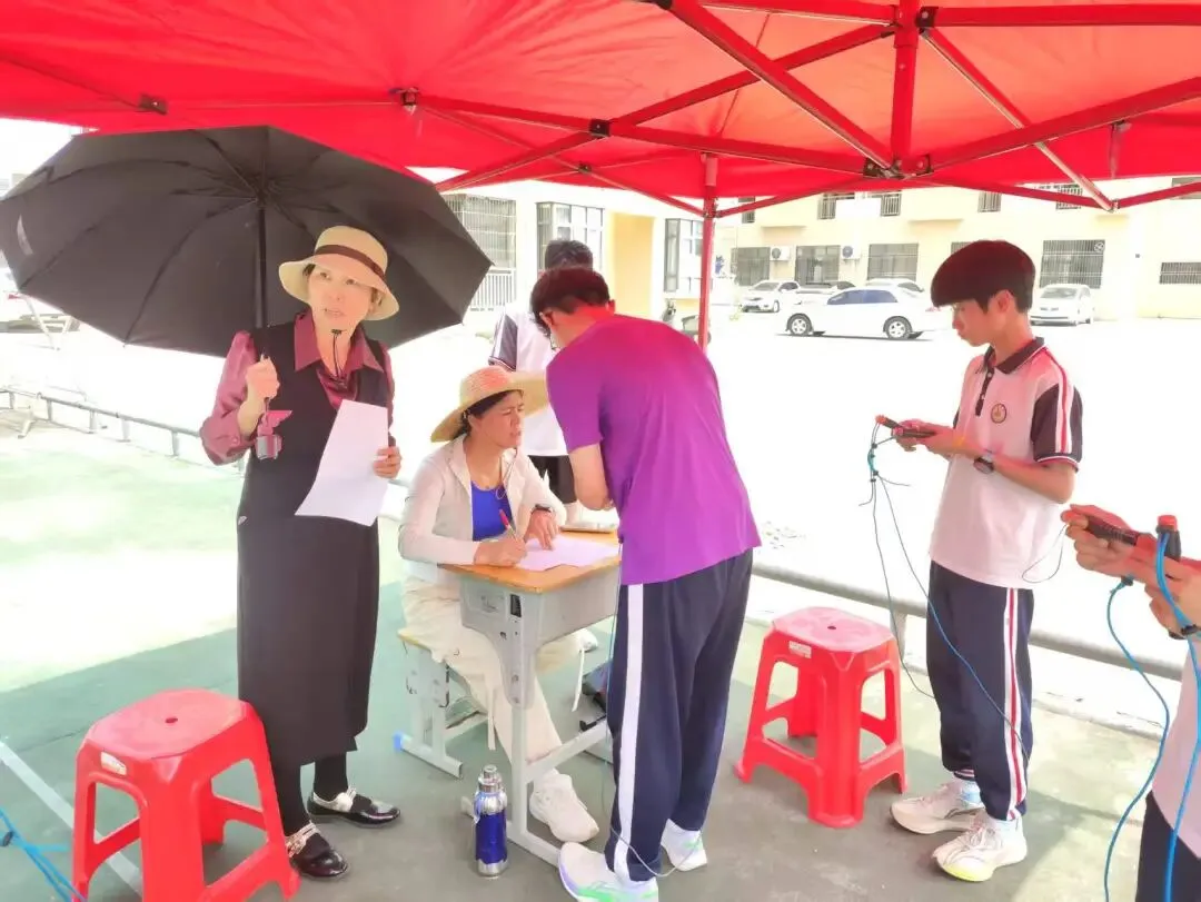 模拟砺精兵,体考创佳绩——内湖中学九年级体育模拟考试圆满落幕 第18张