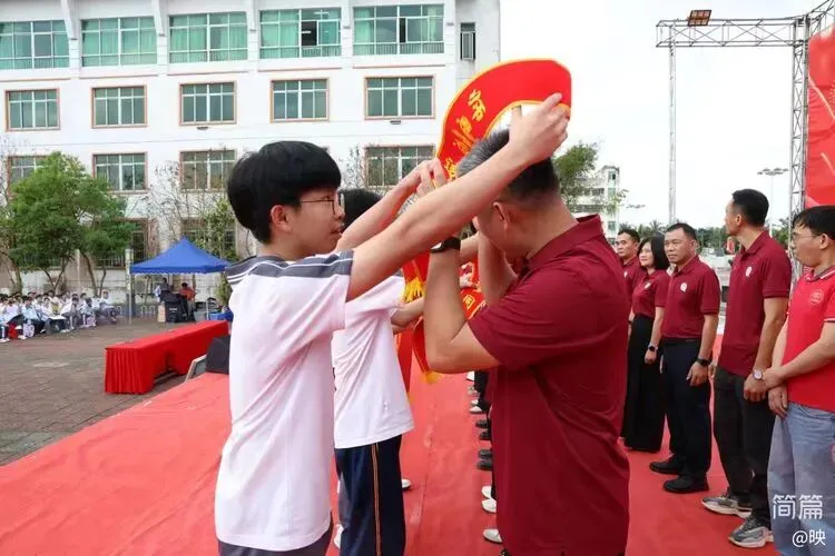 琼海市华侨中学2026届中考百日誓师大会圆满举行 第15张