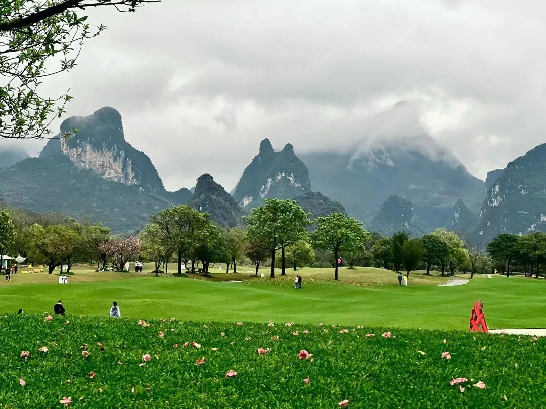 二个中考女生的暖昧 第1张