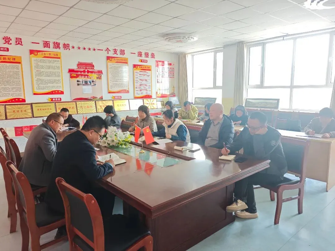 【校园动态】凝心聚力备中考 精准施策促提升——巉口初级中学备考研讨会 第4张