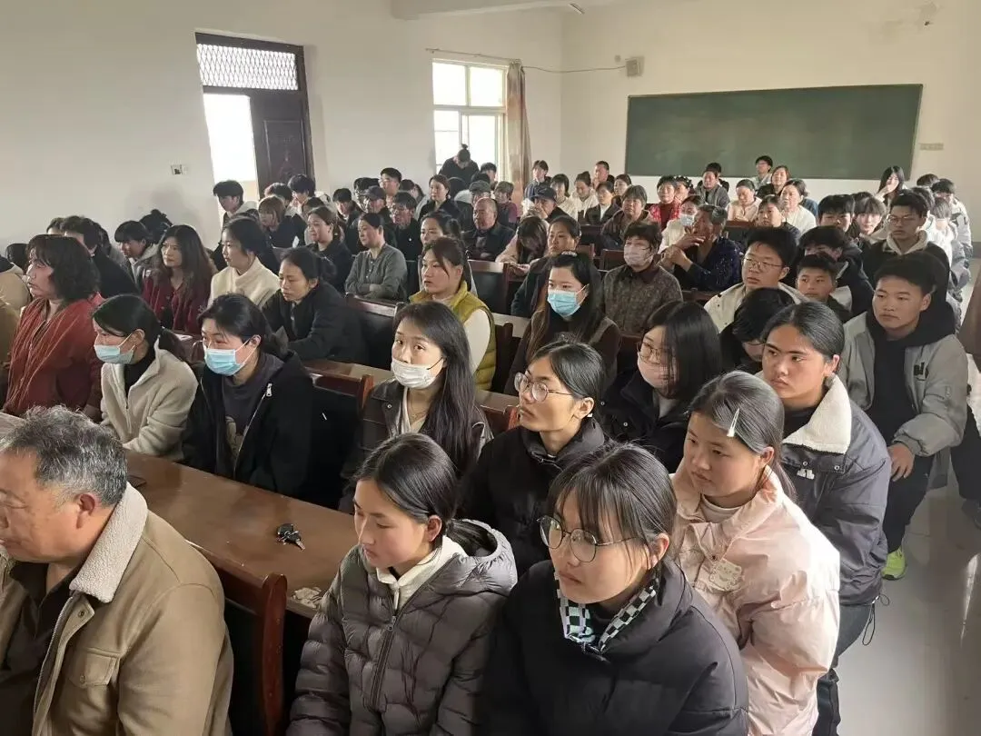 【校园动态】家校同心聚力 护航圆梦中考——黑虎学校九年级家长会圆满召开 第10张