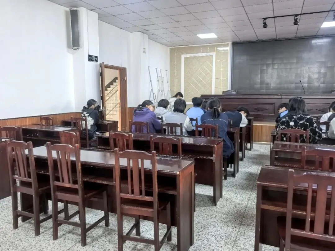 以模为战,蓄力前行|龙门中考复读英语口语模拟圆满成功! 第7张