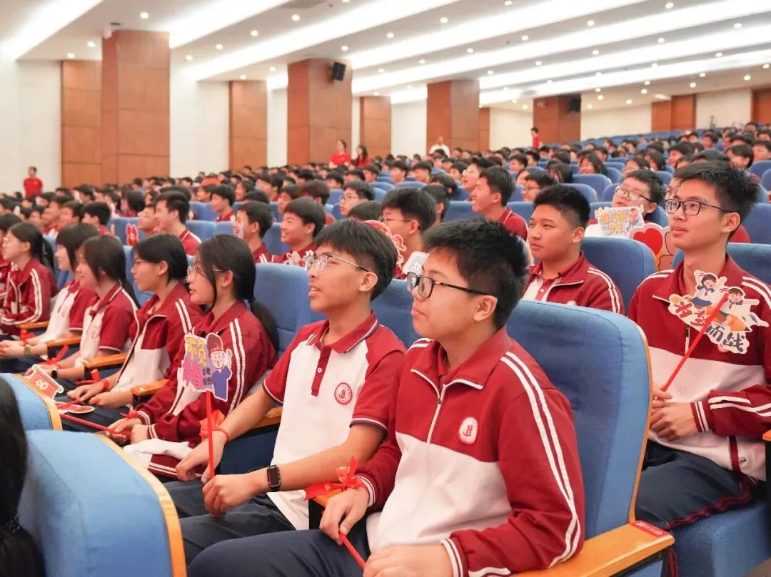 【策马鏖战百日 执笔决胜中考】我校举行2026届九年级中考百日誓师暨备考心理赋能活动 第10张