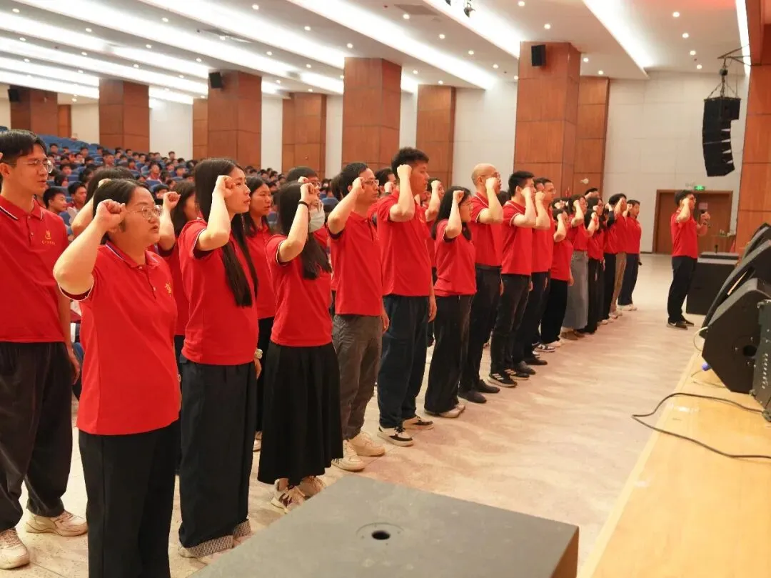 【策马鏖战百日 执笔决胜中考】我校举行2026届九年级中考百日誓师暨备考心理赋能活动 第26张