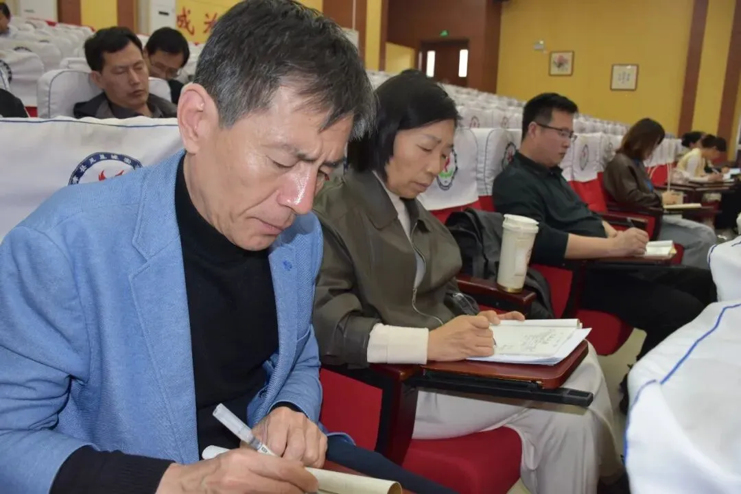 同心话中考,协力扬风帆——利津县初中语文毕业复习研讨会在利津县凤凰实验中学顺利召开 第17张