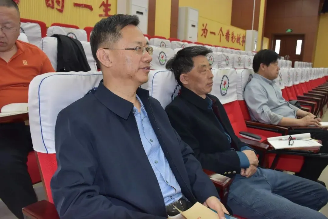 同心话中考,协力扬风帆——利津县初中语文毕业复习研讨会在利津县凤凰实验中学顺利召开 第21张