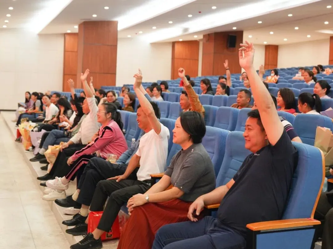 【策马鏖战百日 执笔决胜中考】我校举行2026届九年级中考百日誓师暨备考心理赋能活动 第36张