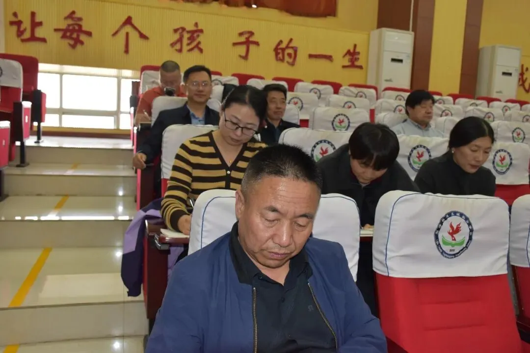 同心话中考,协力扬风帆——利津县初中语文毕业复习研讨会在利津县凤凰实验中学顺利召开 第27张