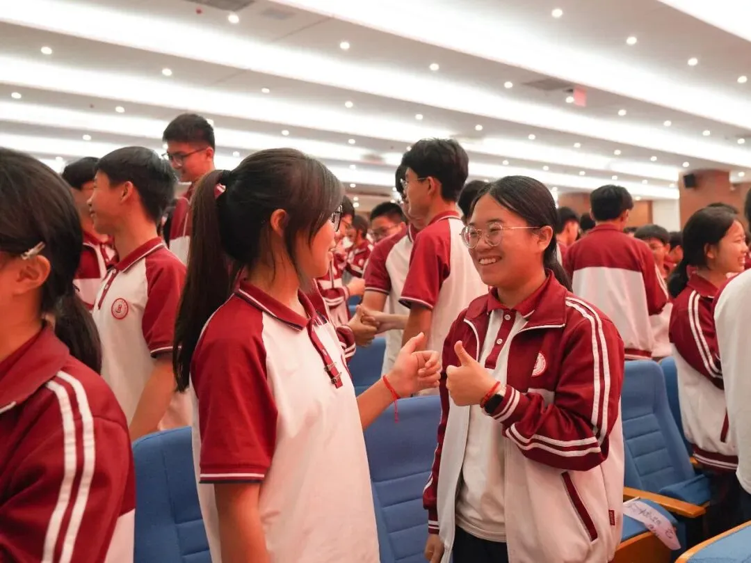 【策马鏖战百日 执笔决胜中考】我校举行2026届九年级中考百日誓师暨备考心理赋能活动 第39张