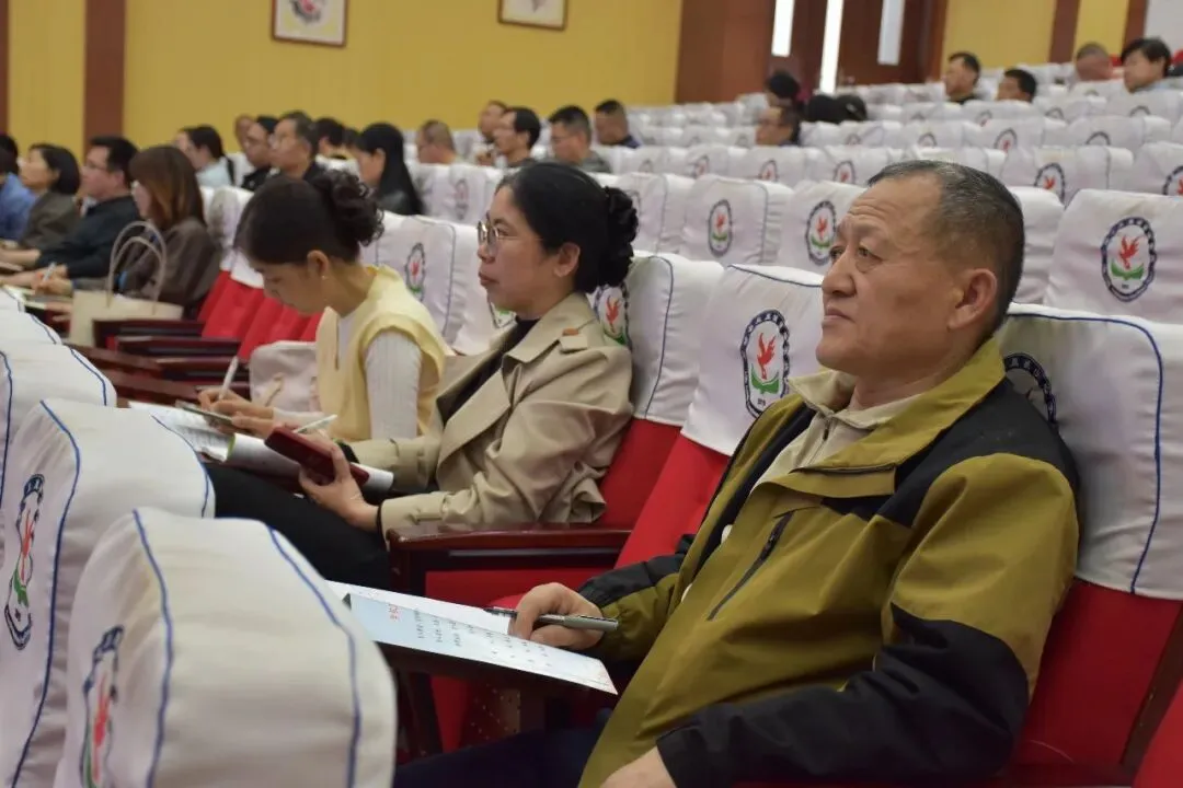 同心话中考,协力扬风帆——利津县初中语文毕业复习研讨会在利津县凤凰实验中学顺利召开 第32张