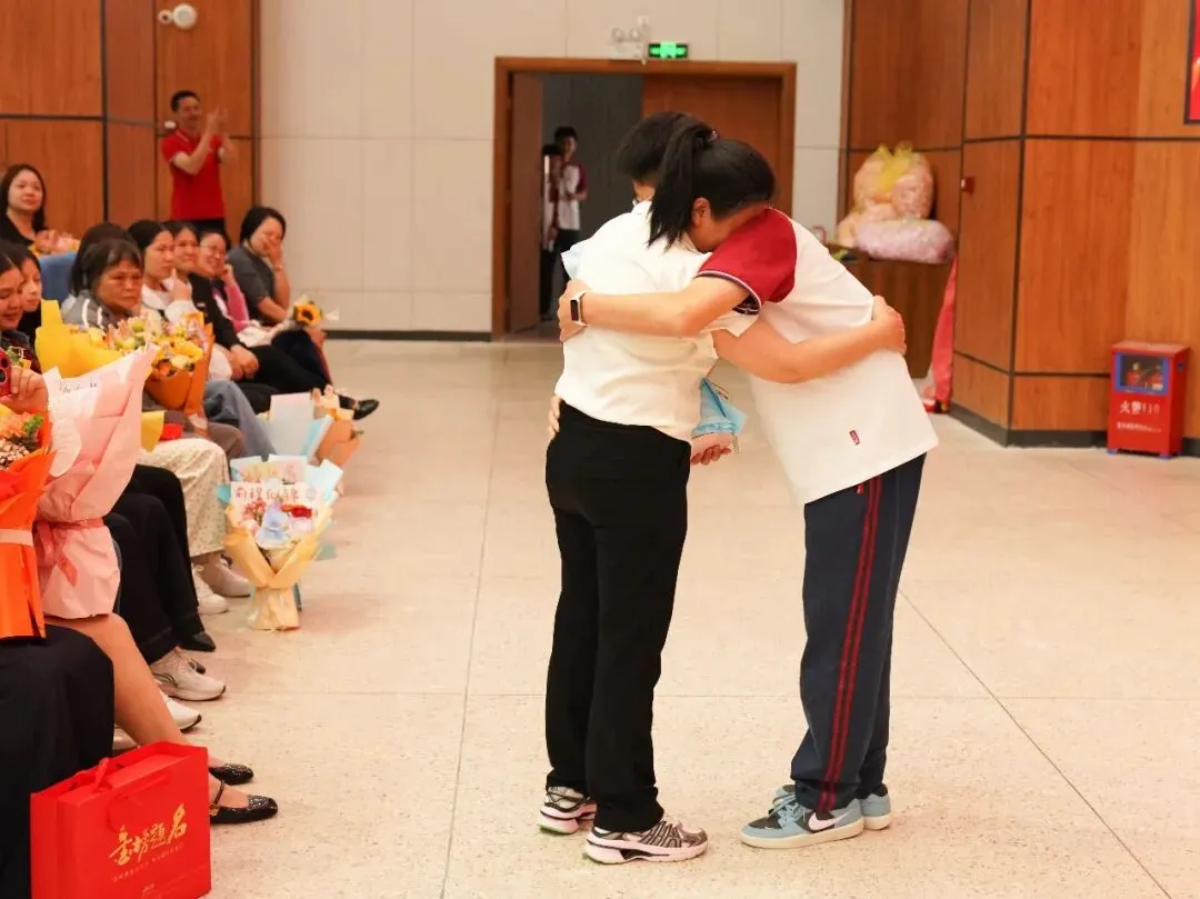 【策马鏖战百日 执笔决胜中考】我校举行2026届九年级中考百日誓师暨备考心理赋能活动 第54张