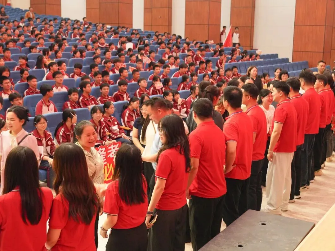 【策马鏖战百日 执笔决胜中考】我校举行2026届九年级中考百日誓师暨备考心理赋能活动 第70张