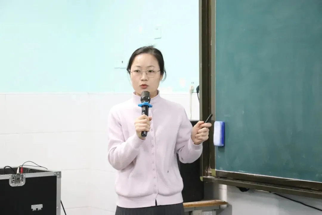 【教学教研】深耕真题,精准备考——我校高三年级高考真题讲题比赛(二) 第21张 【教学教研】深耕真题,精准备考——我校高三年级高考真题讲题比赛(二) 第21张