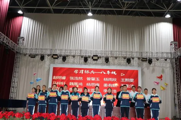 百日誓师砺锋芒,逐梦中考启新程!阿拉善高新区(乌斯太镇)第一中学誓师暨表彰大会圆满举行 第10张