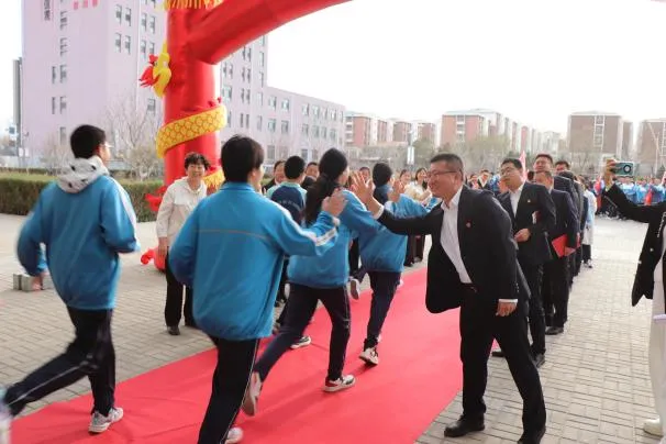 百日誓师砺锋芒,逐梦中考启新程!阿拉善高新区(乌斯太镇)第一中学誓师暨表彰大会圆满举行 第28张