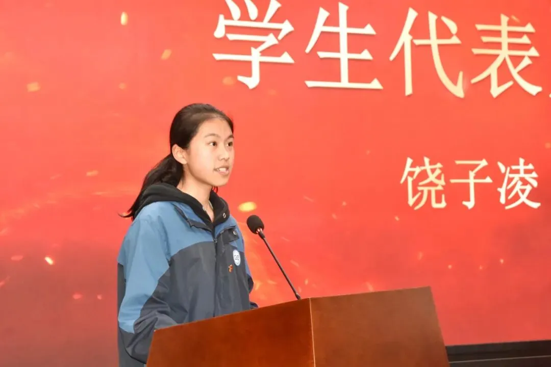 【正见未来·中考动员大会】策马扬鞭酬壮志 乘风破浪续华章 ——上海市松江区科技学校2026届九年级复习动员大会圆满举行 第7张