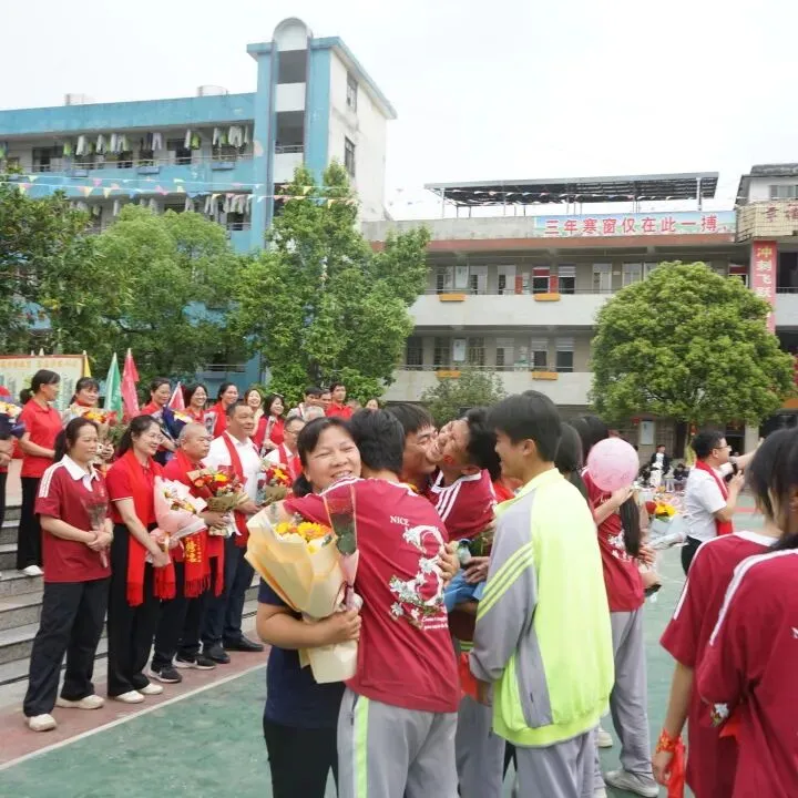 怀集一中幸福学校举行2026年中考百日誓师活动 第69张